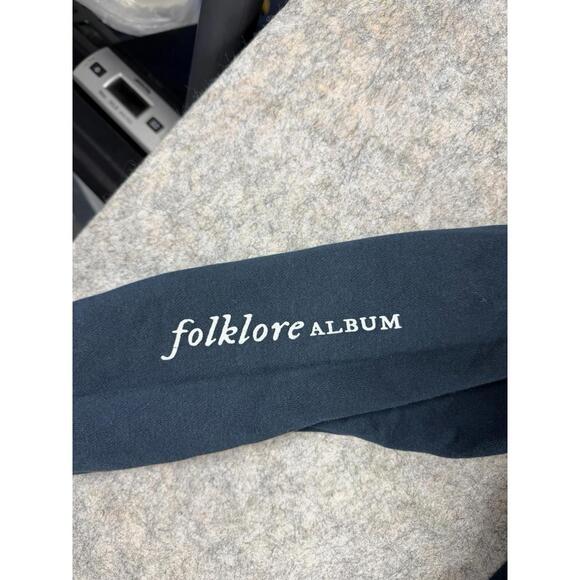 Taylor Swift Folklore Album Film Crew Neck Sweatshirt Navy Women’s Small - Picture 4 of 10